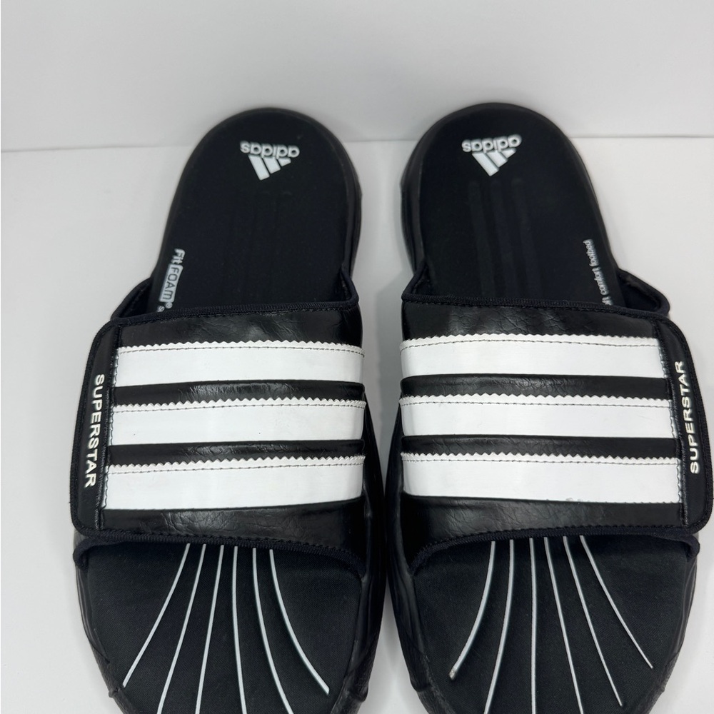 Adidas Superstar slides Black and White Men. Comfort Sandals, size 9 - Picture 4 of 4